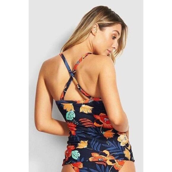 New. Seafolly tropical tankini set. DD-cup. Medium/Large. Retails $198 - Picture 11 of 11